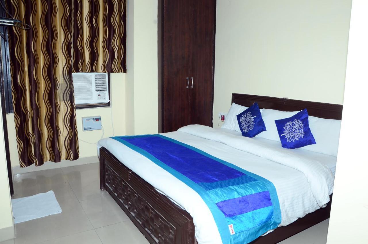 Hotel Rampal Palace New Delhi Luaran gambar