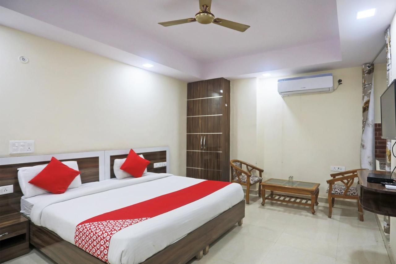Hotel Rampal Palace New Delhi Luaran gambar