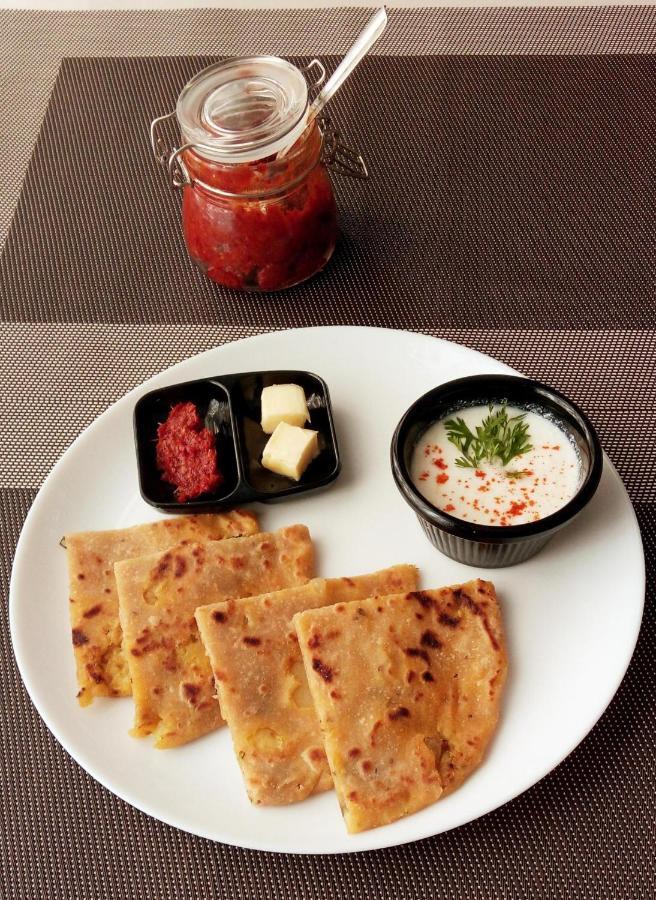 Hotel Rampal Palace New Delhi Luaran gambar