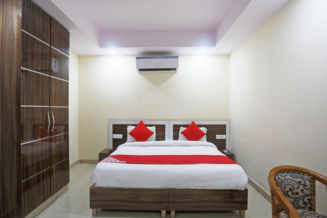 Hotel Rampal Palace New Delhi Luaran gambar