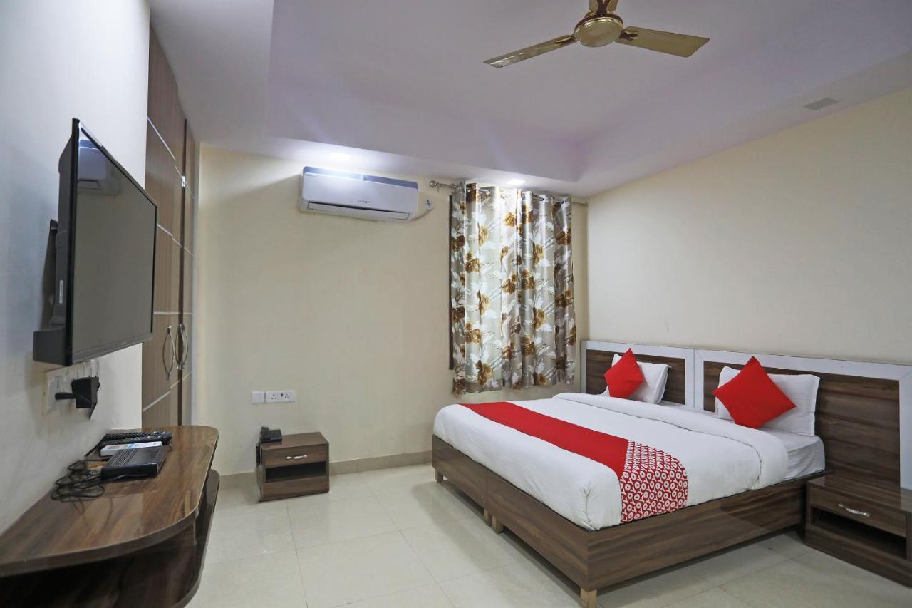 Hotel Rampal Palace New Delhi Luaran gambar