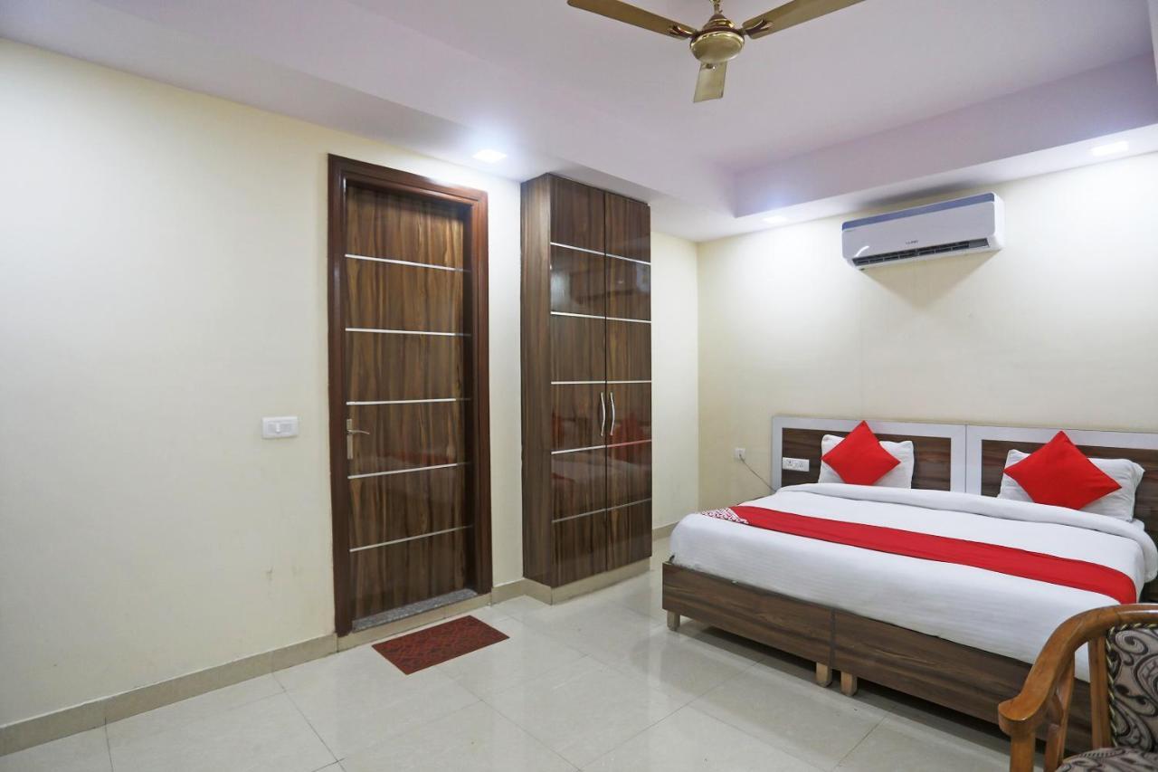 Hotel Rampal Palace New Delhi Luaran gambar