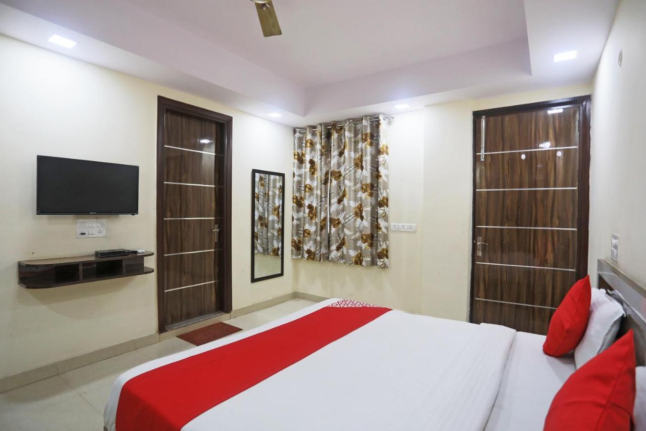 Hotel Rampal Palace New Delhi Luaran gambar
