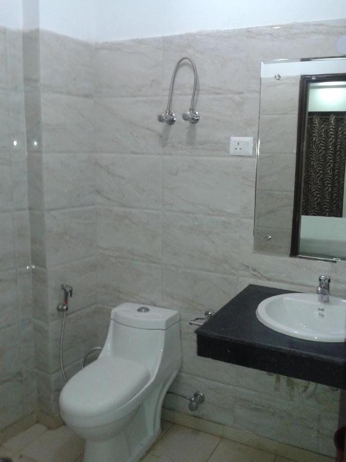 Hotel Rampal Palace New Delhi Luaran gambar
